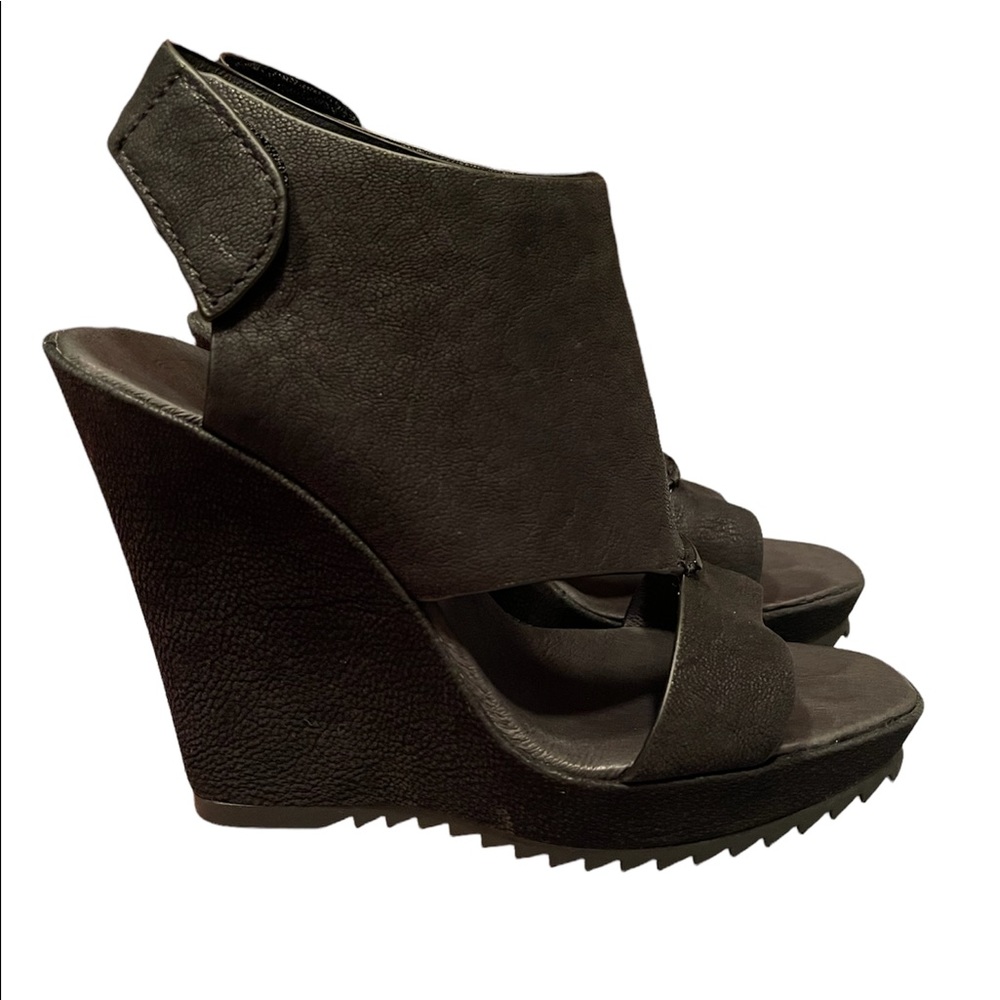 Vincent Camuto wedge sandals